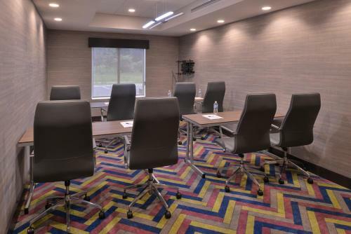 Hotel Holiday Inn Express And Suites Bryant - Benton Area