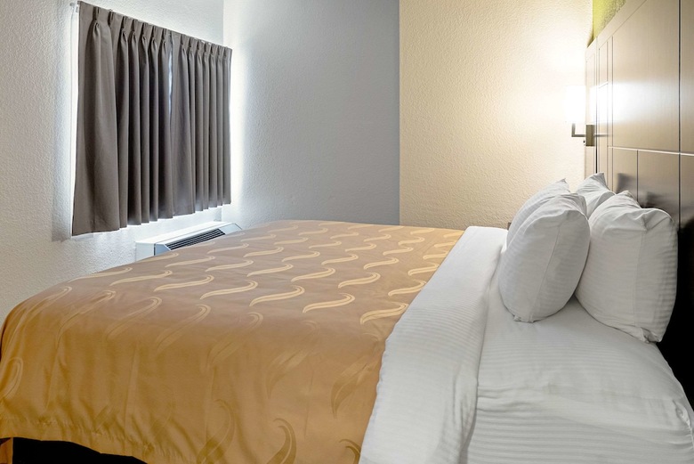 Hotel Quality Inn & Suites
