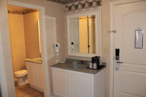 Hotel Shiretown Inn & Suites