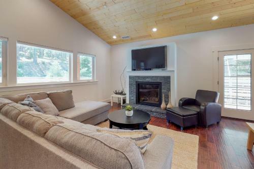 Amachen Cabin
