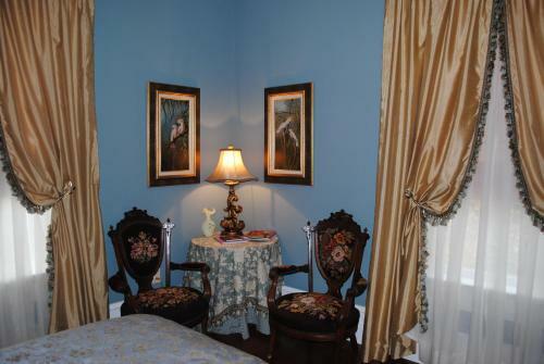 Trinkle Mansion Bed & Breakfast