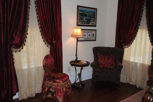 Trinkle Mansion Bed & Breakfast