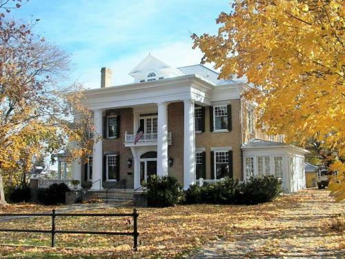 Trinkle Mansion Bed & Breakfast