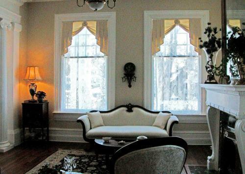 Trinkle Mansion Bed & Breakfast