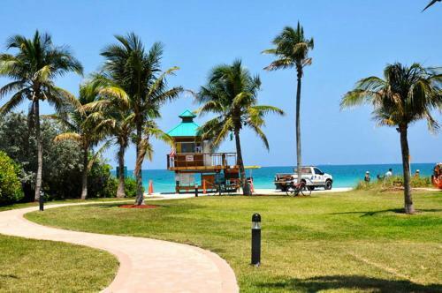 Apartamento Collins Condo #211334