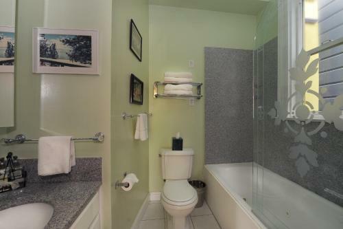 Noe's Nest Bed And Breakfast