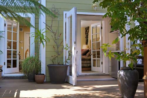 Noe's Nest Bed And Breakfast