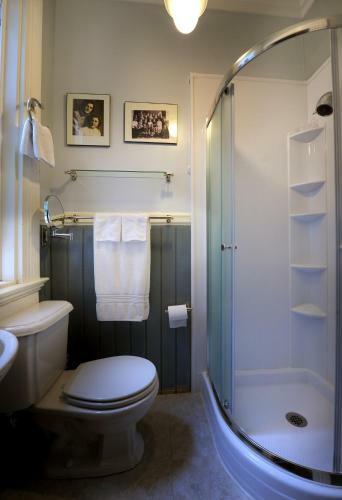 Noe's Nest Bed And Breakfast
