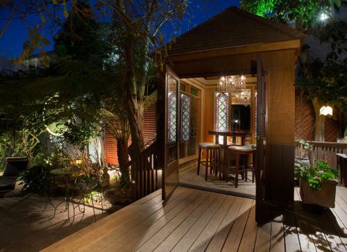 Noe's Nest Bed And Breakfast