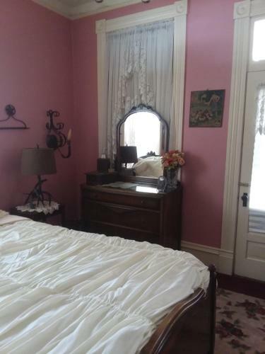The Mays Place Bed And Breakfast