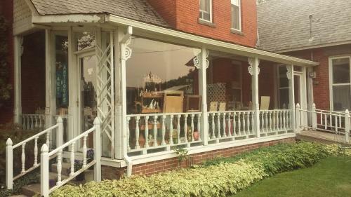 The Mays Place Bed And Breakfast