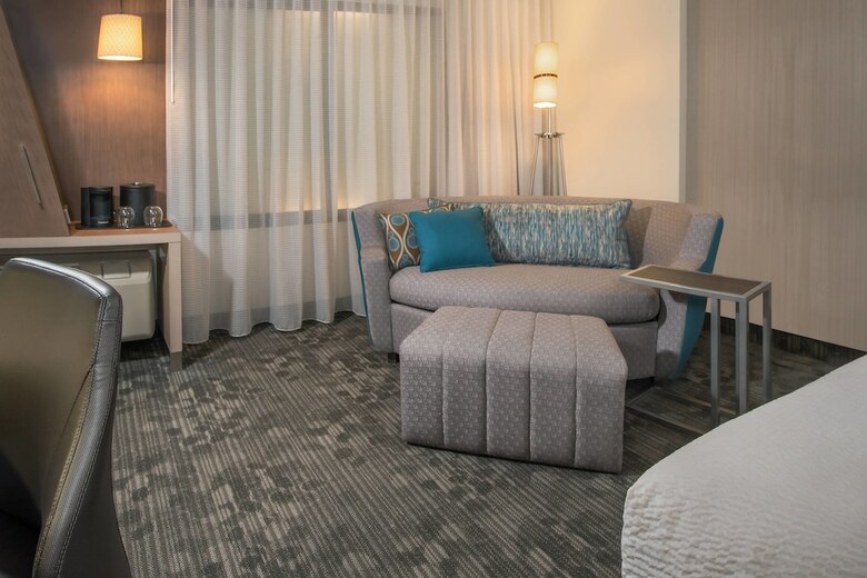 Hotel Courtyard By Marriott Fargo