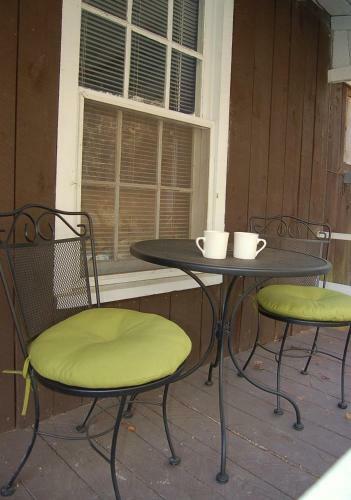 The Cabins At Healing Springs