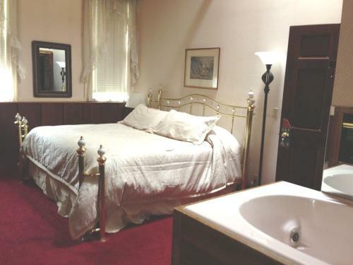 Posada Afton House Inn