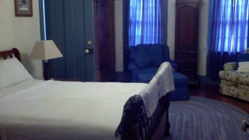 1805 House Bed & Breakfast