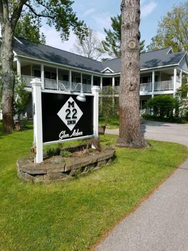Posada The M-22 Inn Glen Arbor
