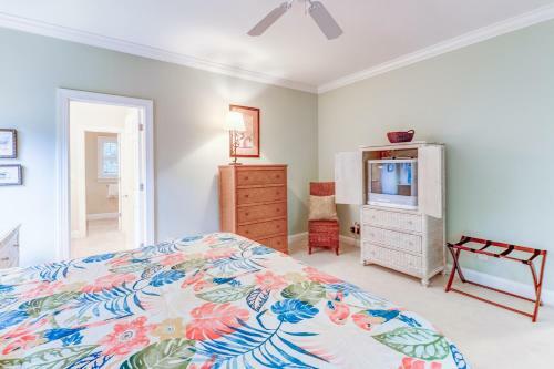 1006 Crooked Oaks Lane
