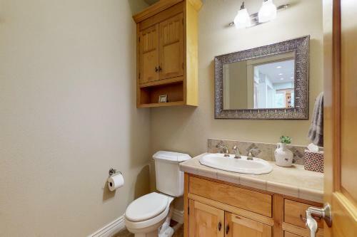 Bend Mountain View Retreat