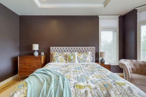 Bend Mountain View Retreat