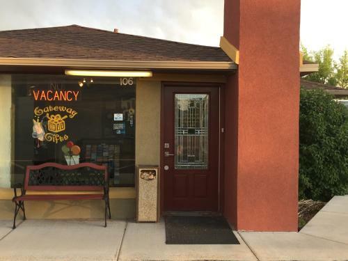 Motel Gateway Inn