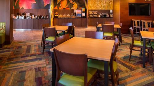 Hotel Fairfield Inn & Suites By Marriott Akron Stow