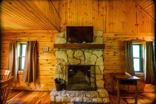 Sycamore - Hocking Hills Cabin