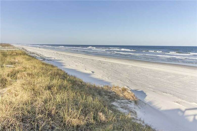 Hunter's Haven, 2 Bedrooms, Ocean Front, Pet Friendly, Sleeps 6