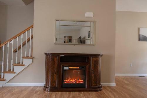 3 Bd Home Near West Point!