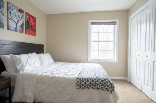 3 Bd Home Near West Point!
