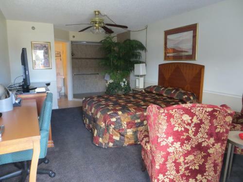 Hotel Crosby's Motor Inn