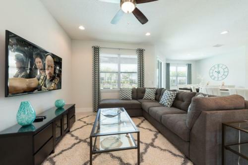 Clawson Villa #290