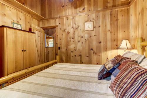 Cozy Hideaway