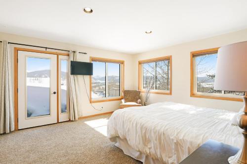 Twenty Grand Chalet