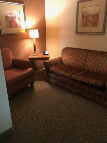 Hotel Randolph Inn And Suites