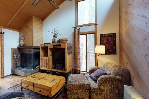 Shaver Haven Condominium