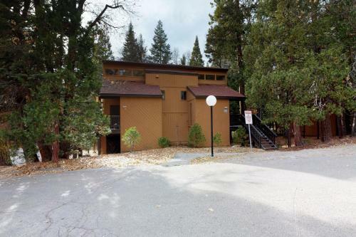 Shaver Haven Condominium