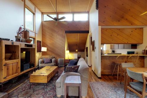 Shaver Haven Condominium