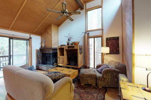 Shaver Haven Condominium