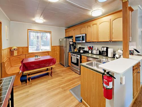 556 Eloise Ave Home