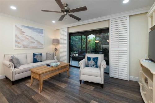 Apartamento East Gulf Condo #911