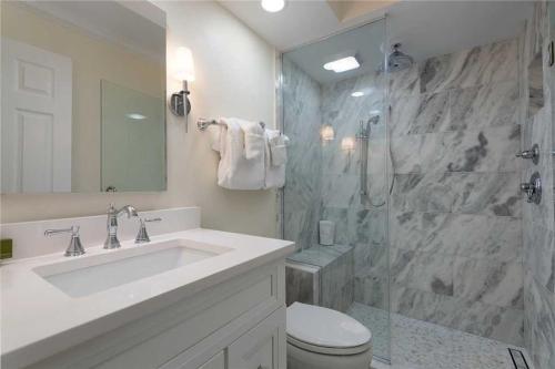 Apartamento East Gulf Condo #911
