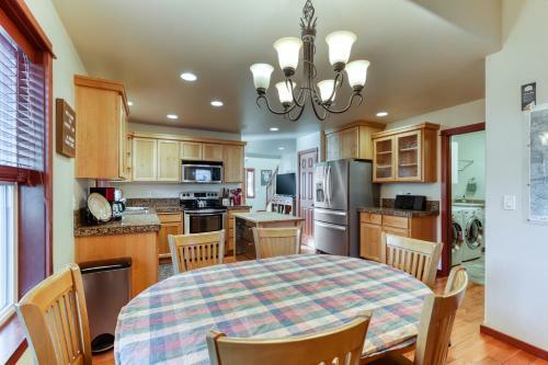 Sisters Locust Lane Retreat