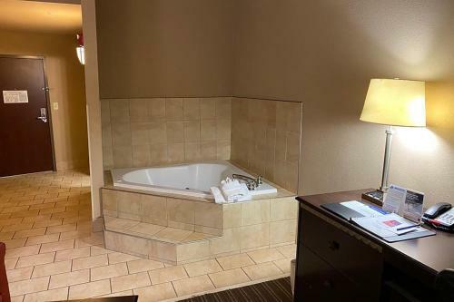 Hotel Portland Tn Route 52 West