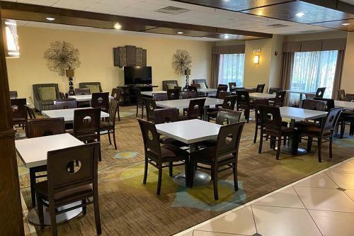 Hotel Portland Tn Route 52 West