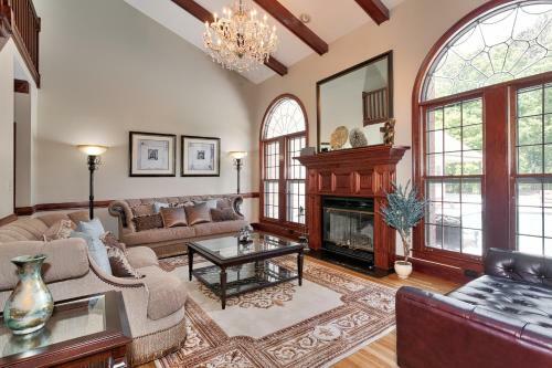 Pleasanton Courtyard Bed And Breakfast