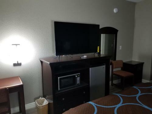 Motel Executive Inn & Suites