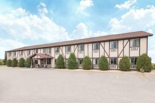 Hotel Super 8 By Wyndham Warroad