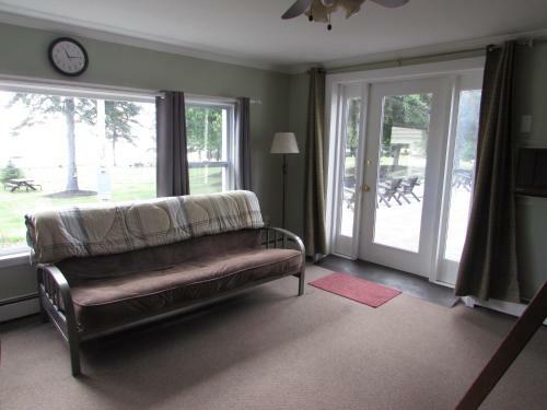 Hotel Grand Lake Resort