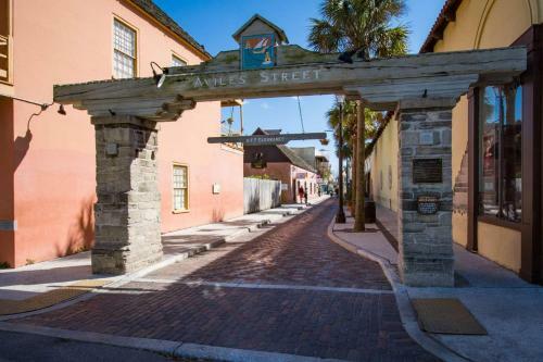 28 Solano