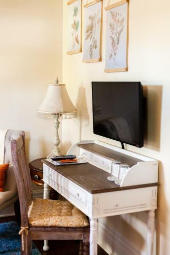 Hart House Bed & Breakfast